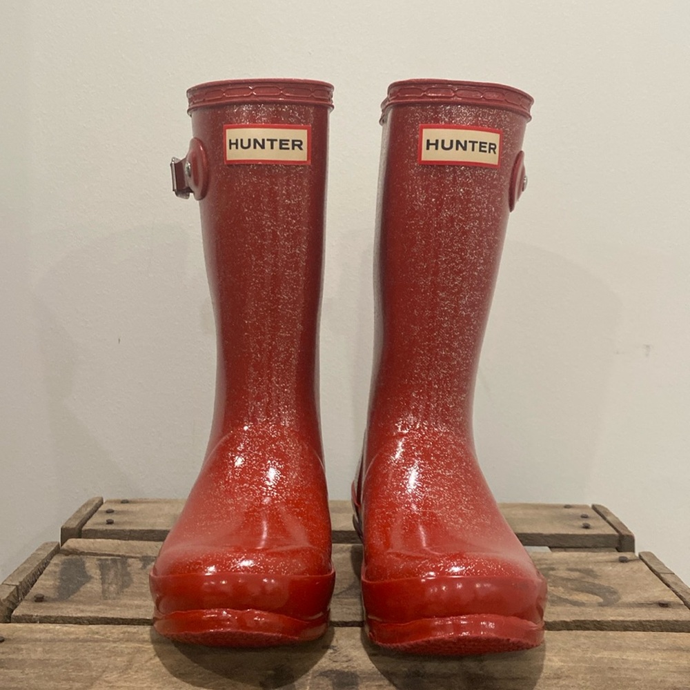 Hunter NWOT little girl size 12 red glitter rain boots with side buckles